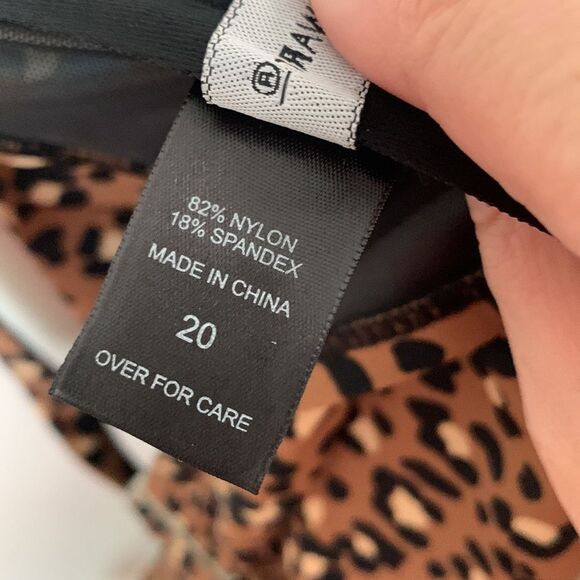 Ashley Stewart nwt leopard bathing suit top size 20 - Picture 6 of 6